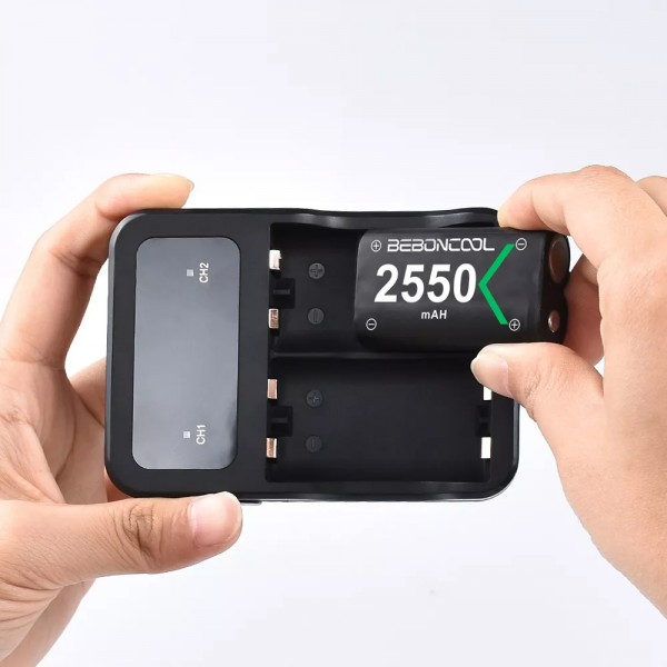 Зарядна dock станція BEBONCOOL з двома акумуляторними батареями ємністю 2550 mAh для геймпада Microsoft Wireless Controller консолі Xbox Series X|S, Xbox One X / Xbox One S / Xbox One з LED підсвіткою статусу зарядки